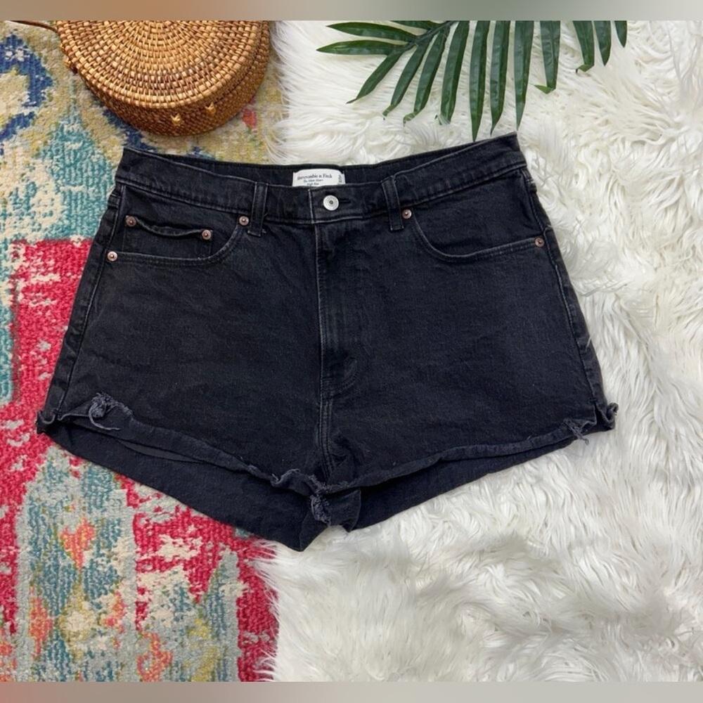 Abercrombie Curve Love The Mom Short High Rise Black Jean Shorts Denim 32/14
